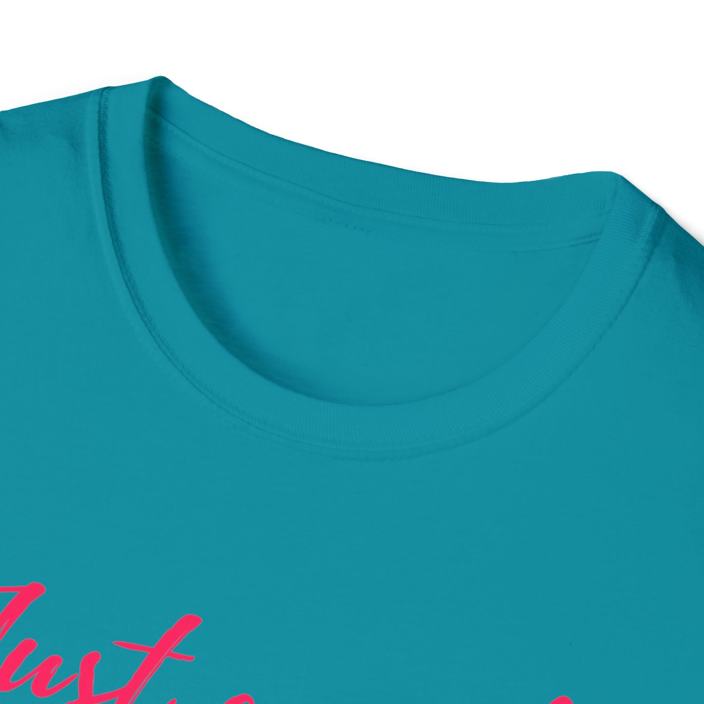 Just a girl who loves whiskey - Unisex Softstyle T-Shirt